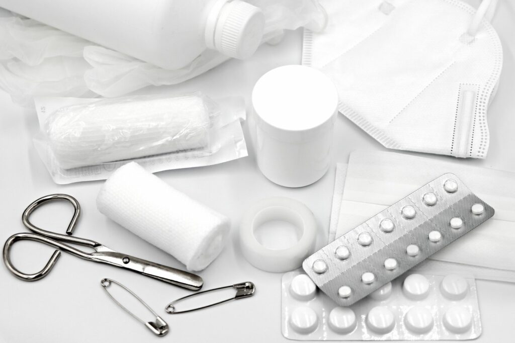 Trousse de premiers secours en entreprise